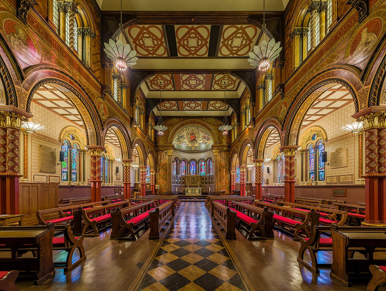 KCL Chapel interior